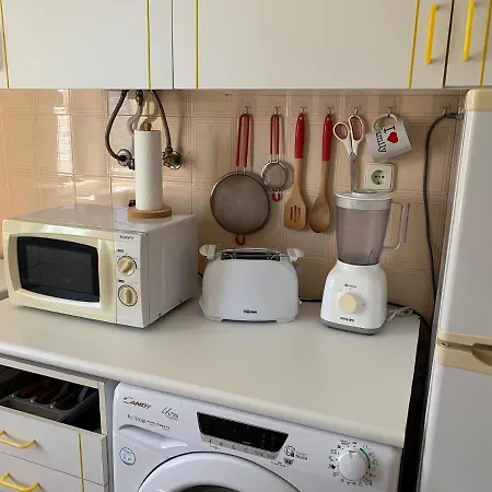 Aconchegante, Da Rocha *