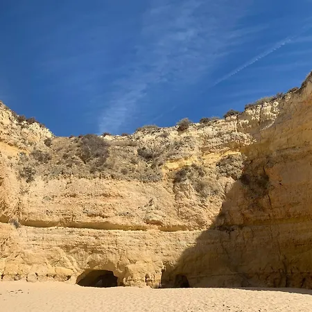 Aconchegante, Da Rocha