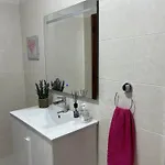 Aconchegante, Da Rocha פורטימאו